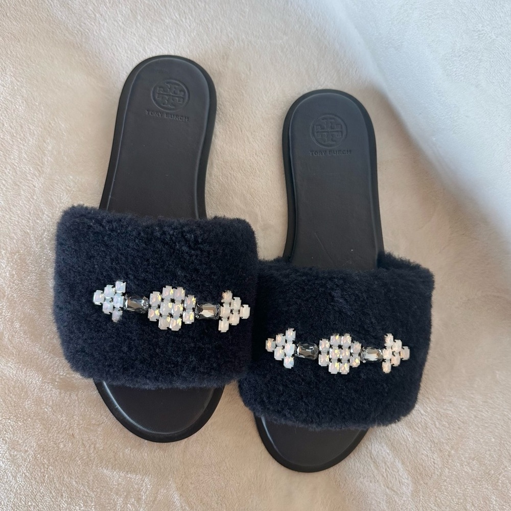 Tory Burch Aspen Crystal Embellished Black Shearling Sheep Slide Sandal Size 9 - Picture 2 of 9
